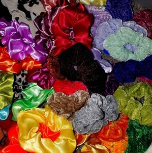 Skrunchies about 60 30 for all